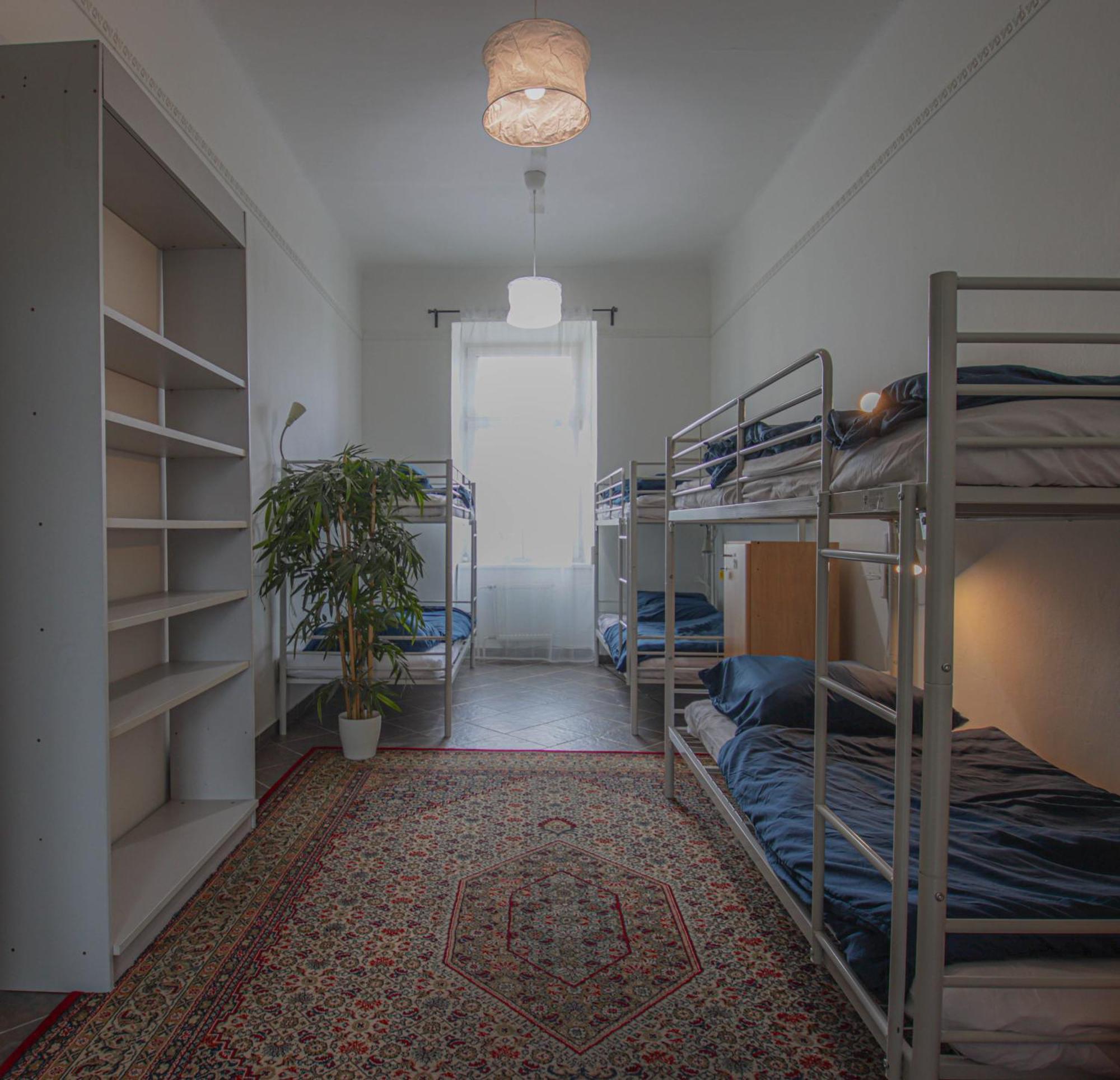 In Hostel Прага Екстериор снимка