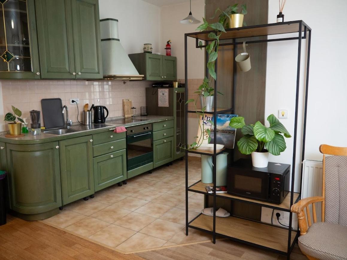 In Hostel Прага Екстериор снимка
