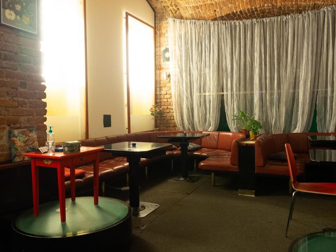In Hostel Прага Екстериор снимка